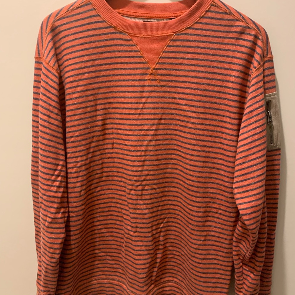 Volcom sweatshirt